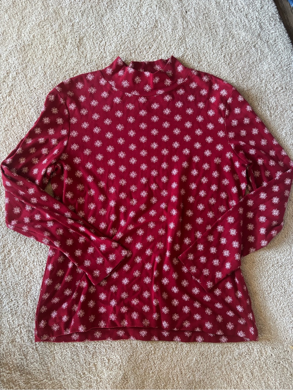 croft & barrow red turtle Neck Long Sleeve Top with White snowflake Print